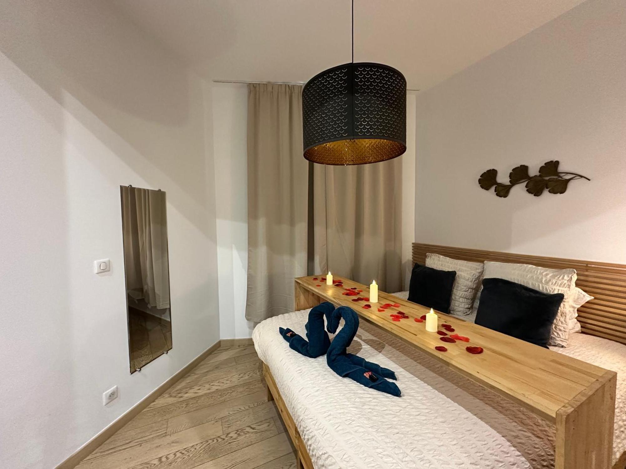 Mieuxqualhotel jacuzzi privatif Le rond Bordeaux Esterno foto