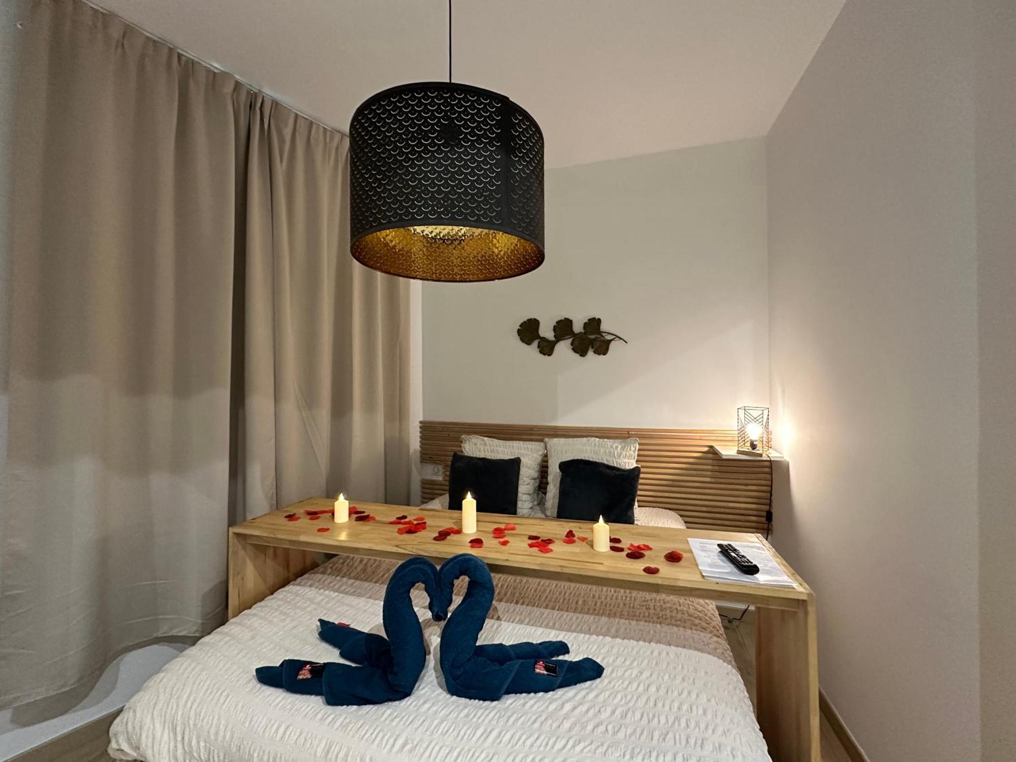 Mieuxqualhotel jacuzzi privatif Le rond Bordeaux Esterno foto