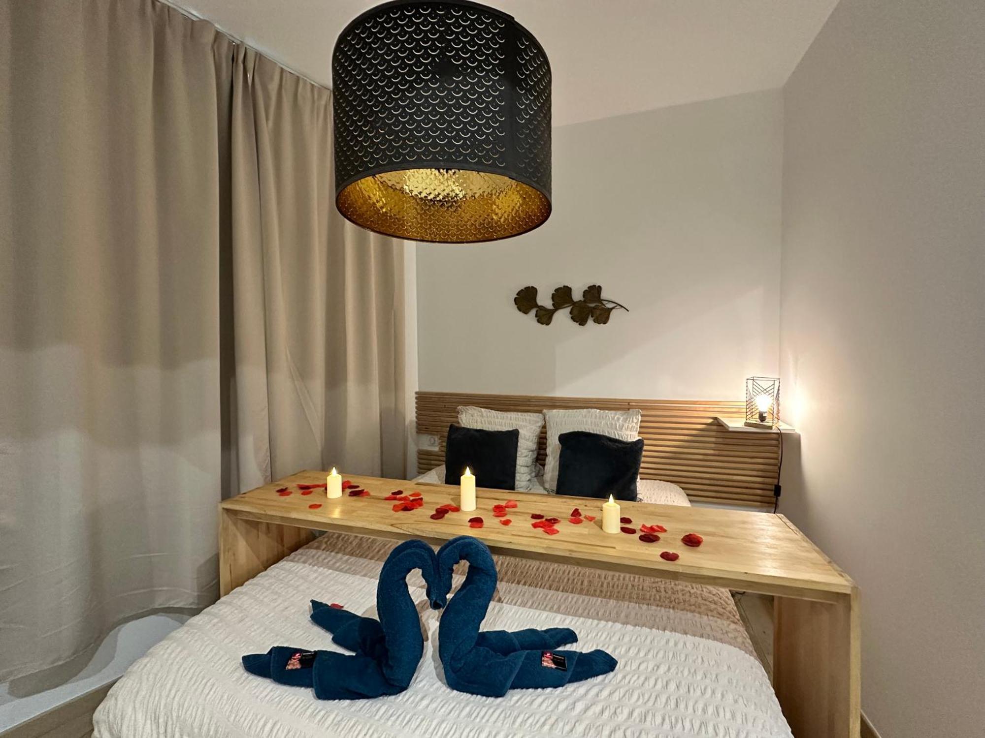 Mieuxqualhotel jacuzzi privatif Le rond Bordeaux Esterno foto
